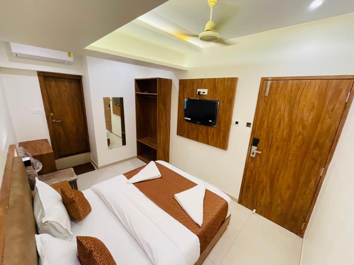 Hotel Black Burn Mumbai Exterior foto