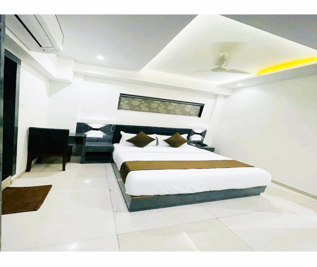 Hotel Black Burn Mumbai Exterior foto