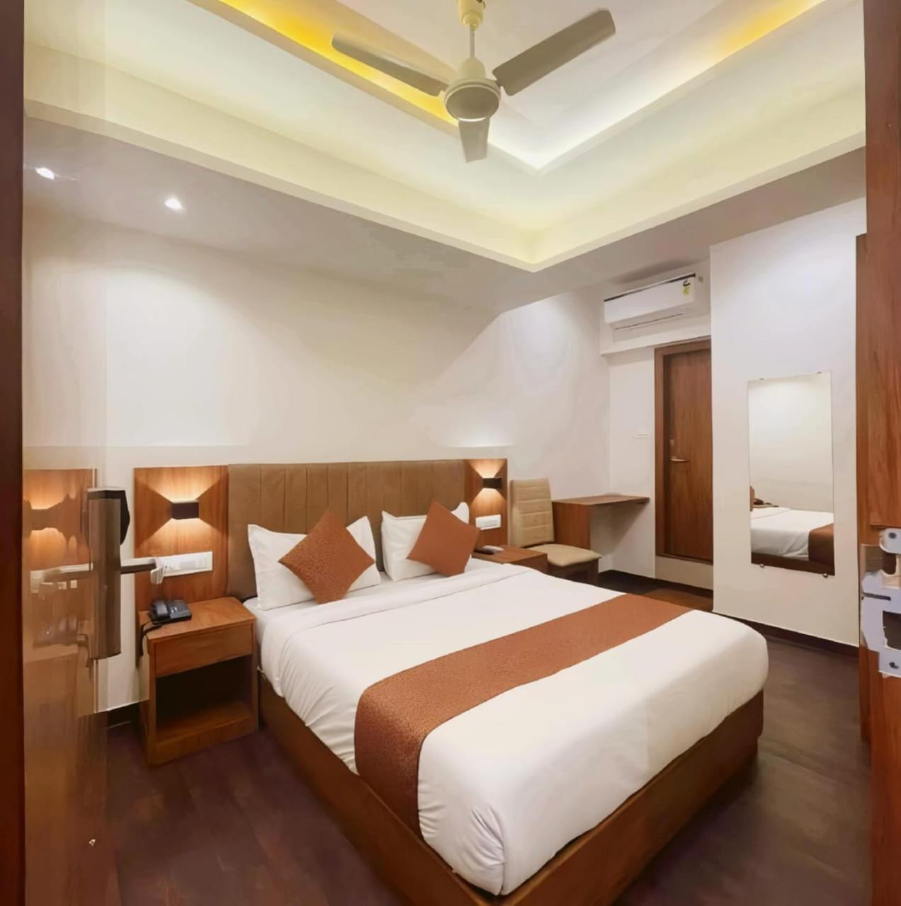Hotel Black Burn Mumbai Exterior foto